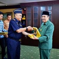 tingkatkan-sinergi-antar-instansi-bea-cukai-riau-kunjungi-gubernur