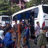 h-10-lebaran-sejumlah-terminal-bus-mulai-diserbu-pemudik