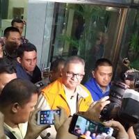 kpk-resmi-tahan-dirut-pln-nonaktif-sofyan-basir