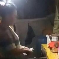 warung-pinggir-jalan-getok-harga-hotel-bintang-lima-makan-dua-porsi-harga-rp-70000