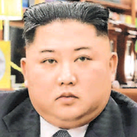 dulu-emak-protes-harga-telur-kini-emak-jual-senjata