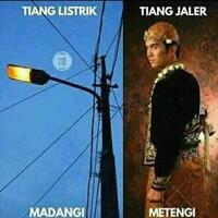 gegara-belajar-di-bawah-lampu-jalanan-bocah-ini-dapat-hadiah-rumah-mewah