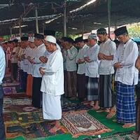 mendekam-di-penjara-medaeng-ahmad-dhani-tak-salat-ied