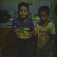 ditinggal-reuni-dua-bocah-kecil-ini-latihan-masak-di-rumah-bagaimana-pendapat-agan