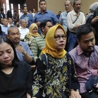 karen-agustiawan-nyatakan-banding-atas-vonis-8-tahun-penjara