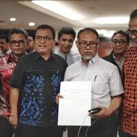 tim-hukum-prabowo-sandiaga-sebut-ma-ruf-amin-diduga-langgar-uu-pemilu