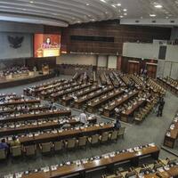 perluasan-ruang-kerja-anggota-dpr-pemborosan--tak-mendesak