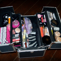 sekolah-salon-kecantikan-bisa-dp-rumah