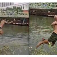 viral-turis-asing-berenang-di-sungai-tercemar-kok-gak-jijik-ya-gan