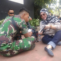 anggota-tni-jaga-sidang-mk-ditawari-jadi-menantu-dokter