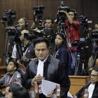 yusril-tunggu-aba-aba-jokowi-pidanakan-amplop-saksi-prabowo