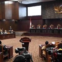 mk-anggap-keterangan-anas-suaidi-soal--kecurangan-bagian-demokrasi--tak-relevan