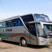 bus-penguasa-jalur-lintas-selatan-pulau-jawa