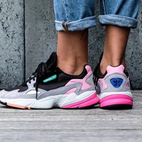 ga-sabar-cobain-wanna-kicks-si-aplikasi-ar-sneakers-pertama-di-dunia