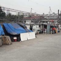 pemprov-dki-akan-data-warga-yang-tinggal-di-gubuk-liar-kanal-banjir-barat