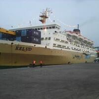 naik-kapal-km-kelud--enak-loh-gan