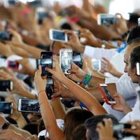 jumlah-ponsel-sekarang-melebihi-total-populasi-manusia