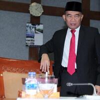 mendikbud-jelaskan-alasan-gandeng-tni-bentuk-karakter-siswa