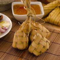 3-macam-sajian-ketupat-untuk-lebaran-boleh-dicoba