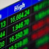semakin-berjaya-ihsg-ditutup-menguat-ke-level-6388