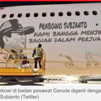 saingi-jokowi-pendukung-edit-foto-prabowo-di-badan-pesawat-garuda