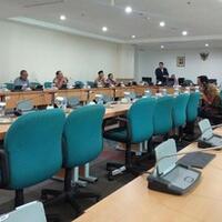 tak-ada-laptop-rapat-pansus-wagub-dki-ditunda