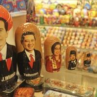 boneka-jokowi-laris-jadi-oleh-oleh-di-rusia