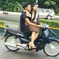 5-perilaku-anak-yang-dikira-romantis-malah-terlihat-memalukan