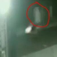 viral-video-cctv-pocong-dibonceng-montor-lihat-gan-lucu-lucu-ngeri