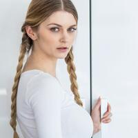 ibu-berjualan-di-pasar-anak-tiri-jadi-sasaran