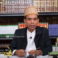 ust-abdul-somad-ungkap-hukum-mengerjakan-proyek-pembangunan-rumah-ibadah-non-muslim