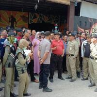 takut-neraka-sepi-muklis-tolak-karaokenya-ditutup-kalau-baik-semua-dah-kiamat-dr-dulu