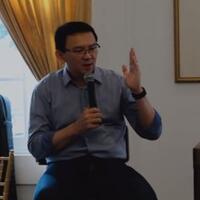 mau-bantu-warga-miskin-ahok-ciptakan-aplikasi-hingga-stand-up-comedy