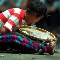 dilayani-robot-hingga-ditemani-drakula-5-restoran-ini-punya-konsep-nyeleneh