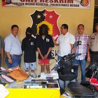 polisi-temukan-17-tas-korban-kejahatan-dari-rumah-2-pelaku-jambret