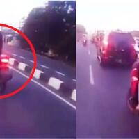 mirisnya-wanita-ini-ketika-naik-motor-matic-langsung-belok-kiri-tanpa-melihat-spion