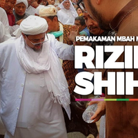 rizieq-shihab-pimpin-doa-pemakaman-mbah-moen-di-makkah