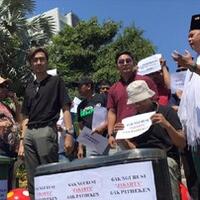 arek-suroboyo--tuntut-tgupp-anies-minta-maaf-soal-risma