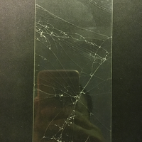 awas-gara-gara-screen-protector-pecah-jempol-orang-ini-hampir-di-amputasi