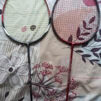 review-raket-dan-perlengkapan-badminton