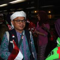 kloter-pertama-jemaah-haji-pulang-ke-indonesia