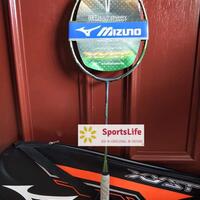 review-raket-dan-perlengkapan-badminton