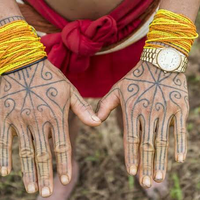 seni-tatto-tertua-didunia-berada-di-indonesia