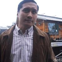 ribut-ribut-soal-ustaz-abdul-somad-arie-untung-ajak-gandengan-tangan