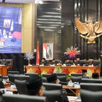 ahok-menjadi-magnet-dalam-pelantikan-dprd-dki