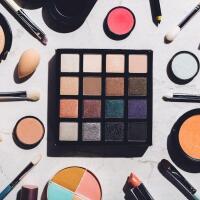 jangan-anggap-sepele-ini-bahaya-yang-hadir-kalau-sista-tidak-rajin-bersihkan-makeup