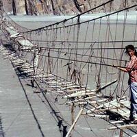 7-jembatan-paling-menakutkan-di-asia