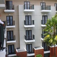 staycation-melepas-penat-di-dalam-penginapan