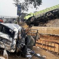 berkendara-saat-mengantuk-bisa-menjadi-penyebab-kecelakaan