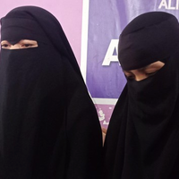 istri-terduga-teroris-palu-merasa-dilecehkan-densus-88-saat-digerebek